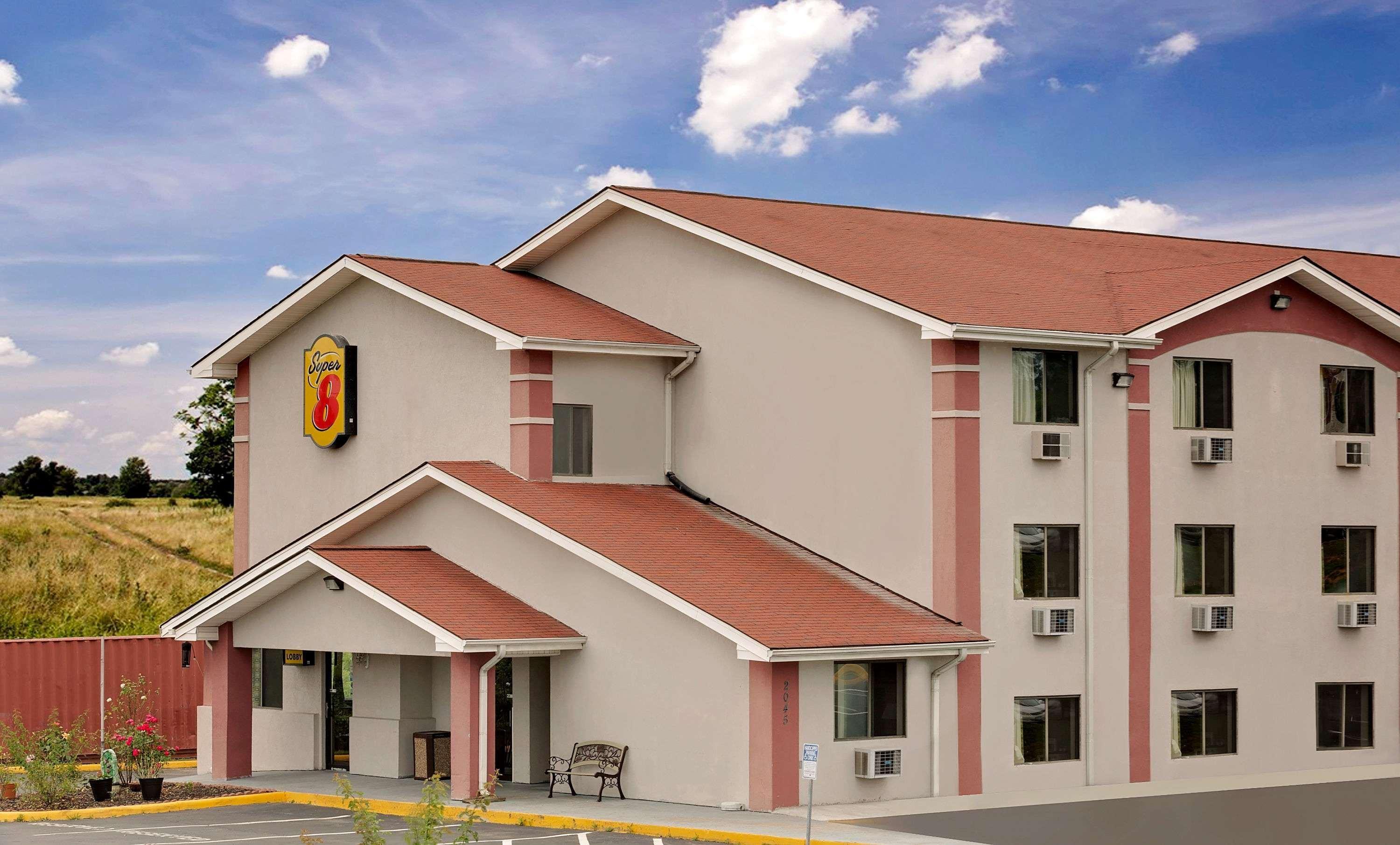 Super 8 By Wyndham Waynesboro Hotel Exterior photo